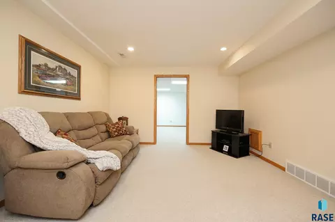 48224 266th St, Brandon, SD 57005 photo 29