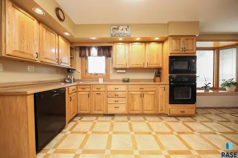 48224 266th St, Brandon, SD 57005 photo 15