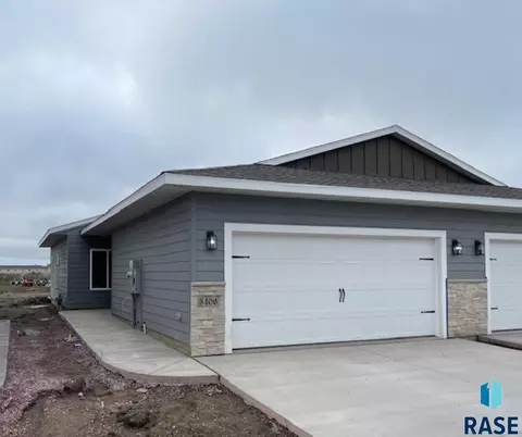 3406 S Heather Ave, Sioux Falls, SD 57106