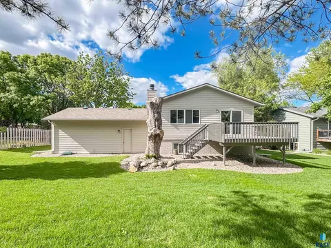 2405 E 51st St, Sioux Falls, SD 57103 photo 26