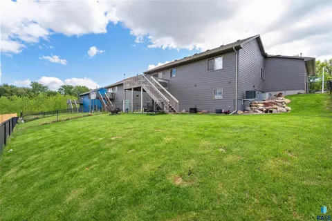 1716 E Tracy Ln, Sioux Falls, SD 57103 photo 35