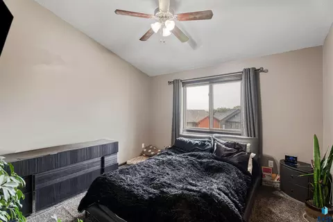 1716 E Tracy Ln, Sioux Falls, SD 57103 photo 13