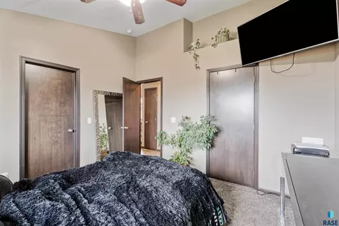 1716 E Tracy Ln, Sioux Falls, SD 57103 photo 14