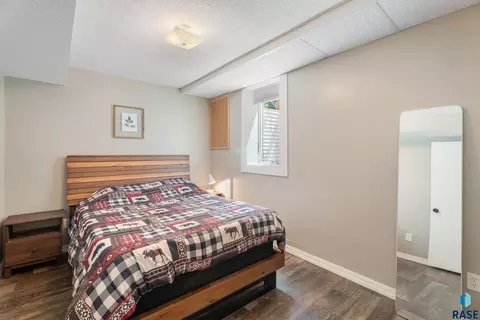 4201 E 22nd St, Sioux Falls, SD 57103 photo 11