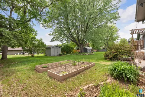 4201 E 22nd St, Sioux Falls, SD 57103 photo 17