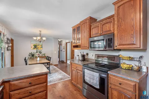 4201 E 22nd St, Sioux Falls, SD 57103 photo 4