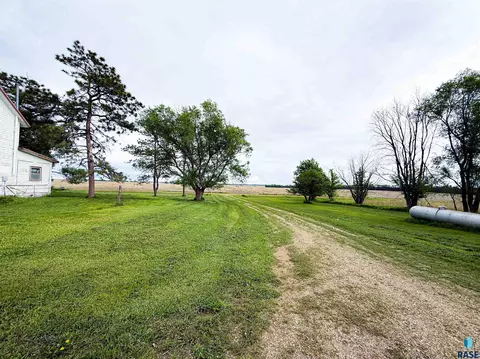 23171 434th Ave, Howard, SD 57349 photo 28