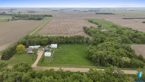 44904 289th St, Viborg, SD 57070 photo 2
