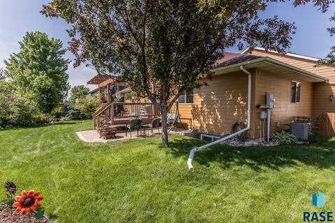 7104 S Mogen Ave, Sioux Falls, SD 57108 photo 23