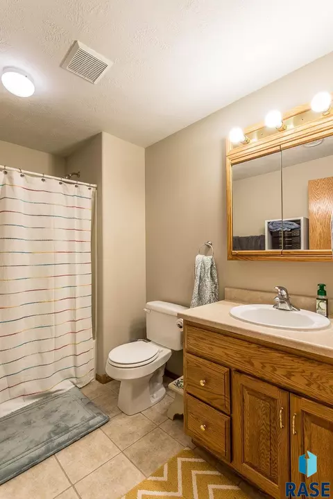 7104 S Mogen Ave, Sioux Falls, SD 57108 photo 16