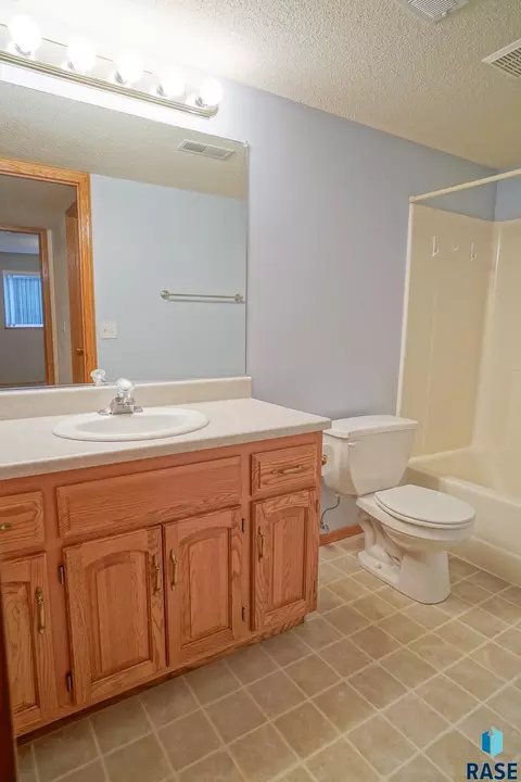 1601 E 63rd St, Sioux Falls, SD 57108 photo 26