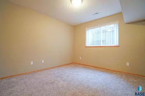 1601 E 63rd St, Sioux Falls, SD 57108 photo 24
