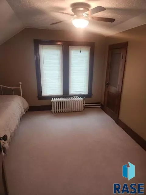 313 E 2nd St, Hills, MN 56138 photo 12