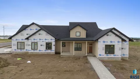 1112 N Slate Ave, Brandon, SD 57005 photo 2