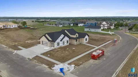 1112 N Slate Ave, Brandon, SD 57005 photo 9