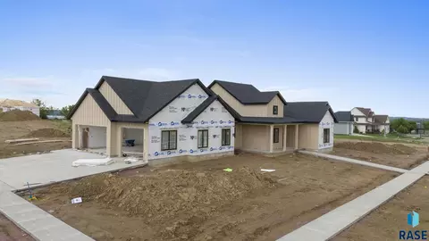1112 N Slate Ave, Brandon, SD 57005 photo 3