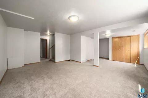 1422 E 17th St, Sioux Falls, SD 57104 photo 29