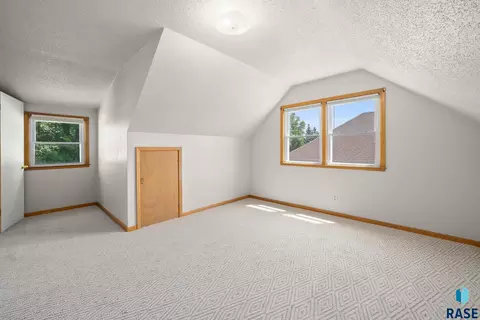 1422 E 17th St, Sioux Falls, SD 57104 photo 26