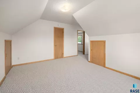 1422 E 17th St, Sioux Falls, SD 57104 photo 25