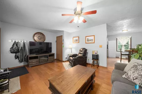 607 E 3rd St, Crooks, SD 57020 photo 6