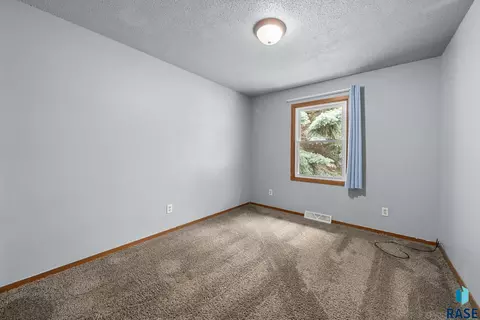 607 E 3rd St, Crooks, SD 57020 photo 16