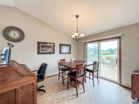 1500 E 69th St N, Sioux Falls, SD 57104 photo 16