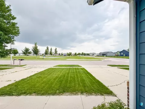 1500 E 69th St N, Sioux Falls, SD 57104 photo 8
