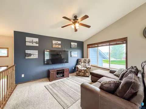1500 E 69th St N, Sioux Falls, SD 57104 photo 12