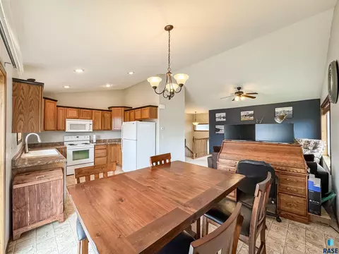 1500 E 69th St N, Sioux Falls, SD 57104 photo 18