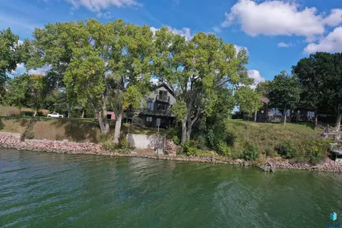 View/Area - 6199 Browning Dr, Madison, SD 57042 photo 3 of 3