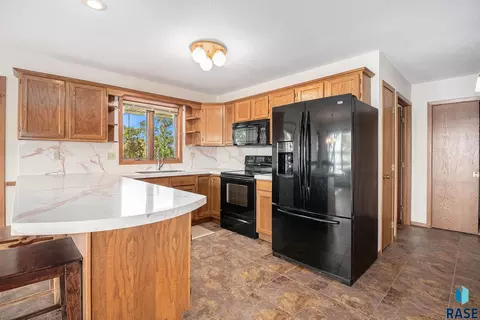 Kitchen - 6199 Browning Dr, Madison, SD 57042 photo 2 of 2