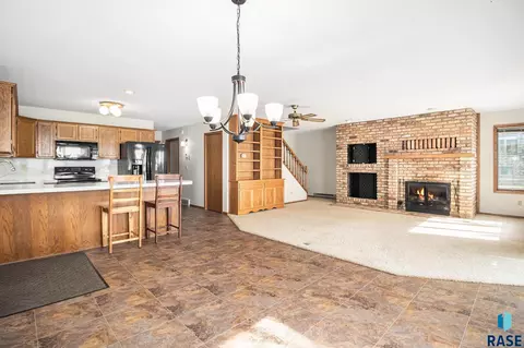 Living - 6199 Browning Dr, Madison, SD 57042 photo 3 of 3