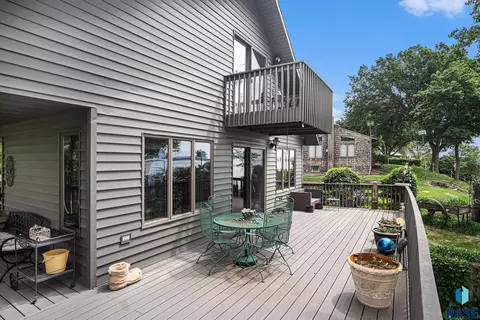 Exterior - 6199 Browning Dr, Madison, SD 57042 photo 5 of 10