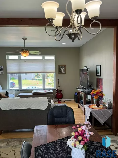 1508 Country Dr, Mitchell, SD 57301 photo 10