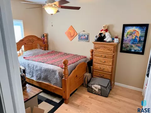 1508 Country Dr, Mitchell, SD 57301 photo 12