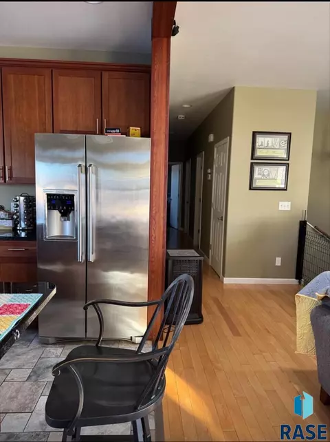 1508 Country Dr, Mitchell, SD 57301 photo 4