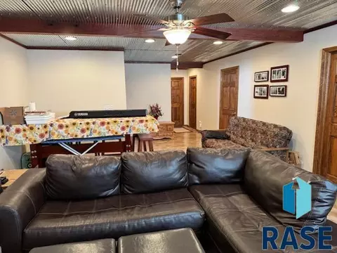 1508 Country Dr, Mitchell, SD 57301 photo 14