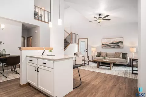 2506 E Cama Pl, Sioux Falls, SD 57108 photo 6