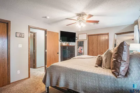 300 W 3rd St, Tea, SD 57064 photo 13
