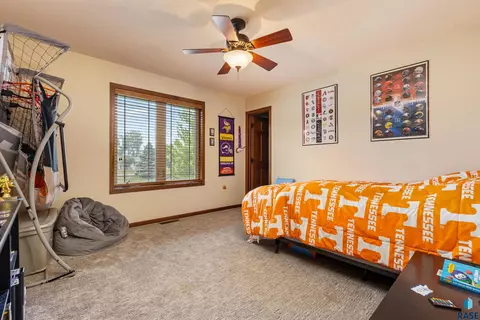 504 Wild Tree Cir, Crooks, SD 57020 photo 20