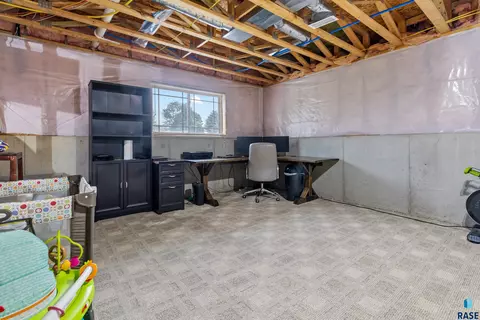 504 Wild Tree Cir, Crooks, SD 57020 photo 29