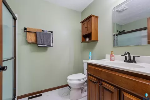 504 Wild Tree Cir, Crooks, SD 57020 photo 16