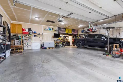 504 Wild Tree Cir, Crooks, SD 57020 photo 30