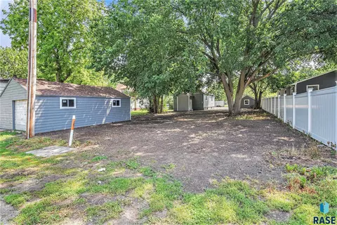 309 Wipf St, Freeman, SD 57029 photo 16