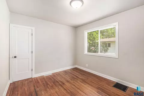 309 Wipf St, Freeman, SD 57029 photo 13