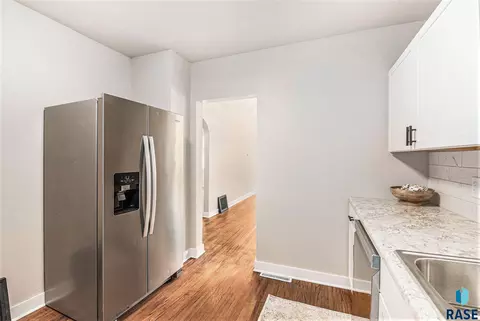 309 Wipf St, Freeman, SD 57029 photo 9