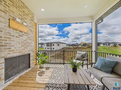 6609 E Hawker Cir, Sioux Falls, SD 57110 photo 20
