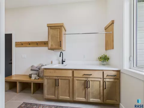 6609 E Hawker Cir, Sioux Falls, SD 57110 photo 26