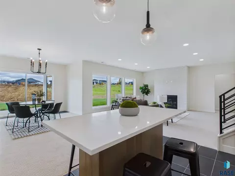 6609 E Hawker Cir, Sioux Falls, SD 57110 photo 42