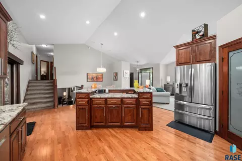 4400 E Aster Cir, Sioux Falls, SD 57103 photo 6